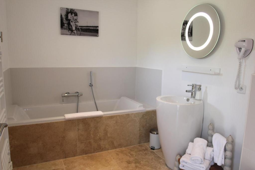 A Travers Champs Puyvert Habitación foto
