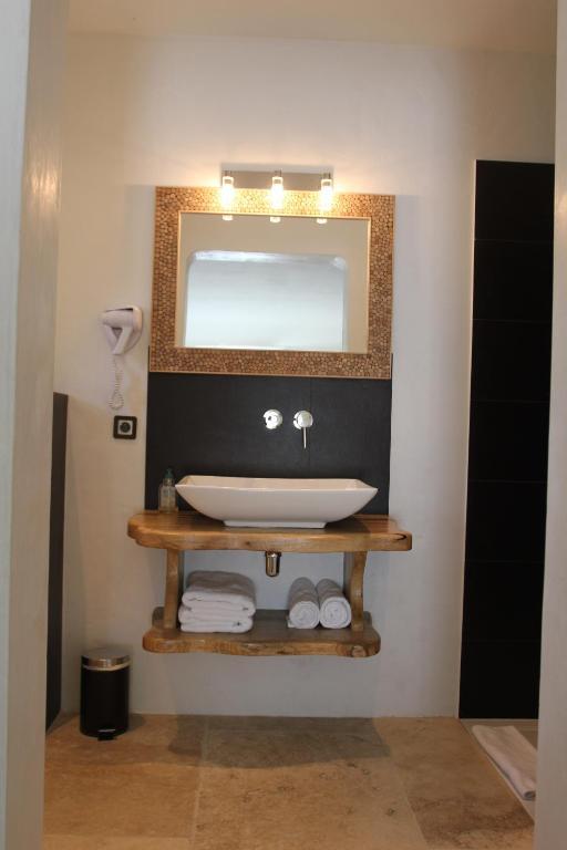 A Travers Champs Puyvert Habitación foto